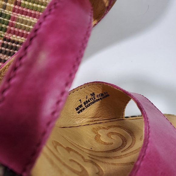 NWT Born Fushcia/Pink Leather Platform Wedge Sandal Size 7 - Picture 9 of 14